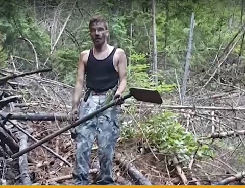 САМ СРЕЩУ ОГЪНЯ: Мъж спаси село и гора от пожар