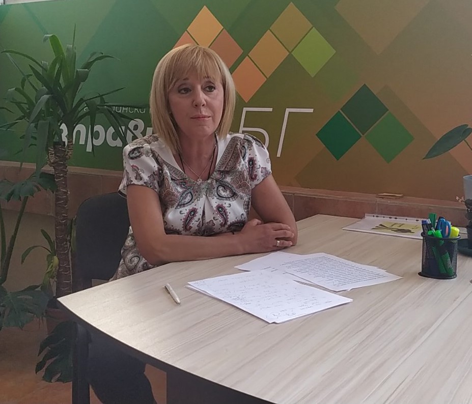 Манолова: С промените в кабинета Борисов сформира коалиция срещу гражданите