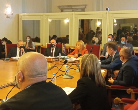Мая Манолова: Оценката ни за служебния кабинет ще зависи от работата му по сигналите на Комисията по ревизията и Илчовски