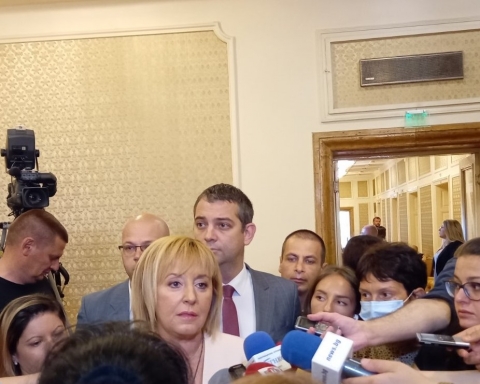 Манолова: ГЕРБ, ДПС и олигархията - в изолатора за следващите четири години