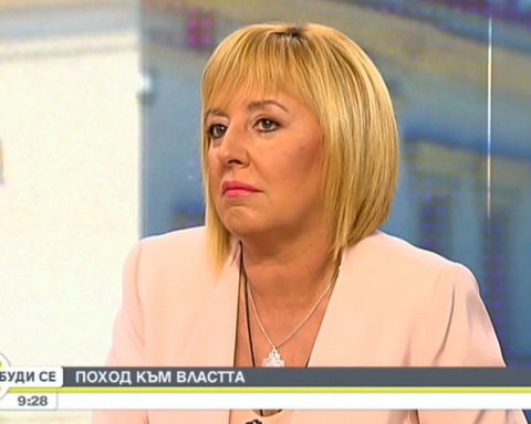 Мая Манолова: Ще следим да няма явно или задкулисно влияние на ГЕРБ и ДПС в следващия кабинет