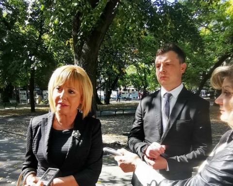 Манолова: Държавата да поеме незабавно скока на тока, парното, водата и природния газ за бизнеса и домакинствата
