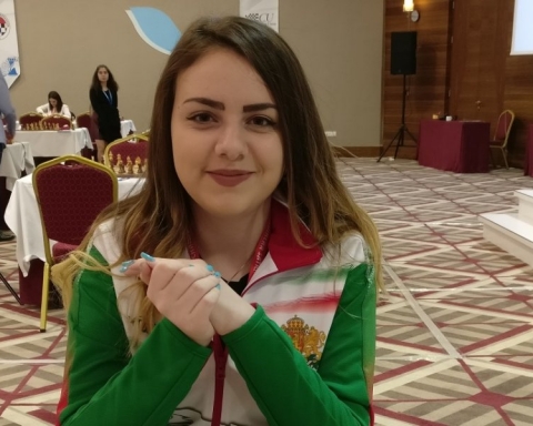 Нургюл Салимова завърши на второ място на Световната купа по шахмат за жени