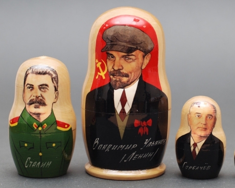 Конспирация! Как и защо пропадна соцлагера ?