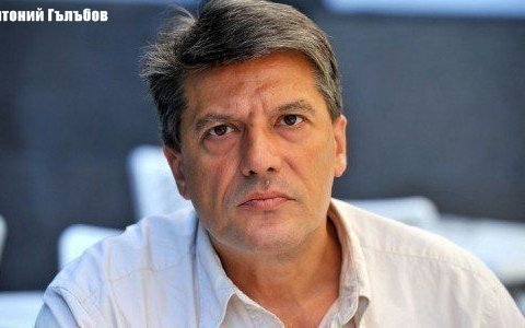 Антоний Гълъбов: Световната конспирация, извънземните и кемтрейлс - не, не е смешно