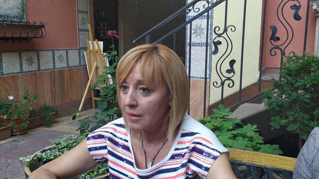 Манолова към Борисов, Радев и партиите в НС: Кой саботира машинното гласуване? Къде са машините за гласуване?