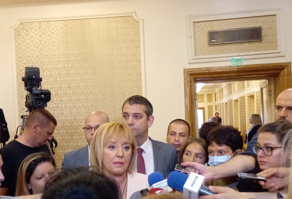 Манолова: ГЕРБ, ДПС и олигархията - в изолатора за следващите четири години