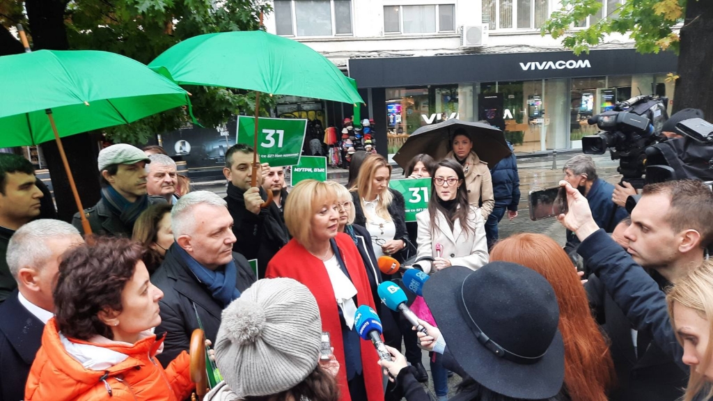 Манолова обяви 31 антикризисни мерки за подкрепа на бизнеса и домакинствата в енергийната криза
