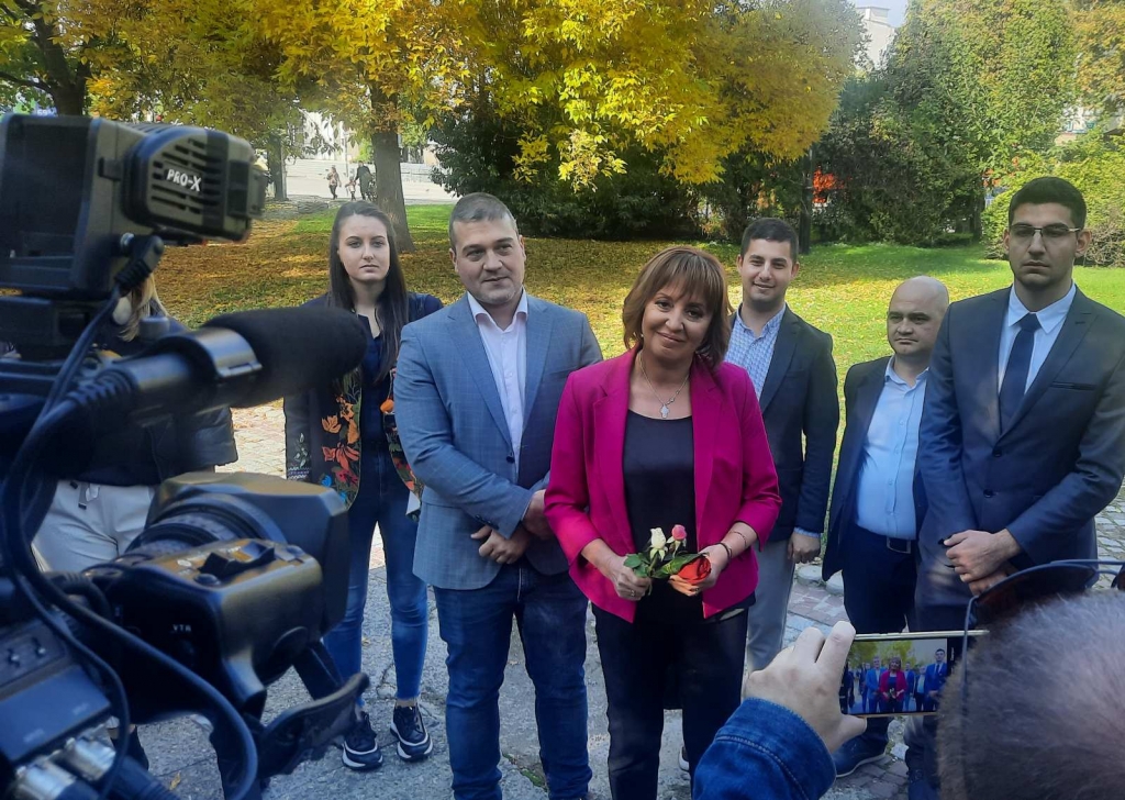 Манолова: В следващия парламент ще предложим отпадане на ДДС върху тока, както призова и ЕК